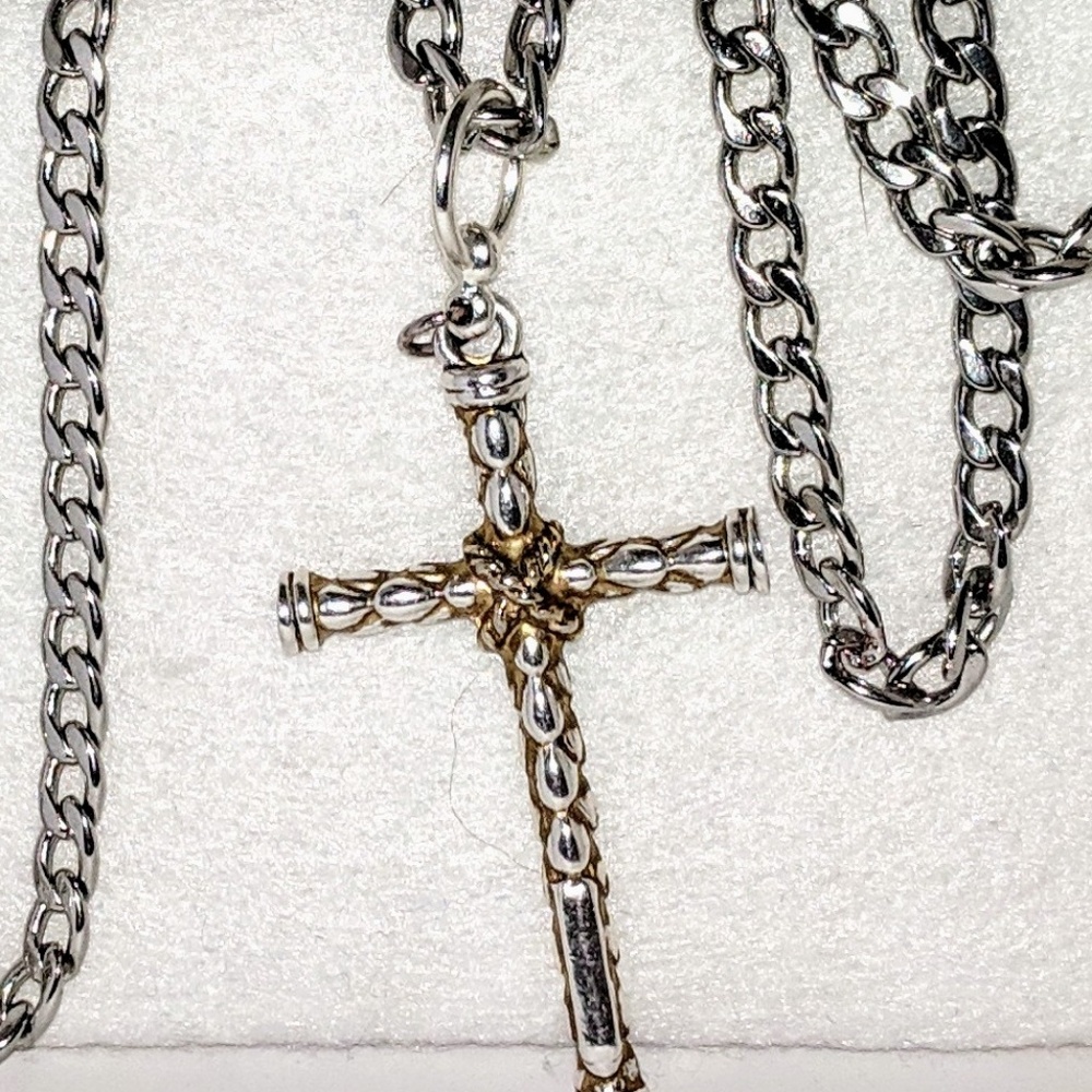 Silver cross pendant with flat cuban link chain